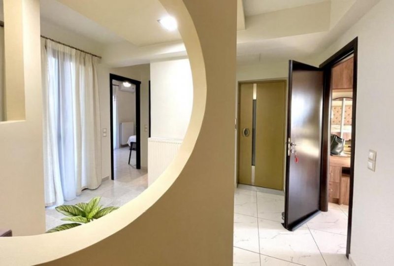 Akrotiri Kreta, Akrotiri: Geräumige Villa mit tollem Meerblick zu verkaufen in Koumpeles Haus kaufen